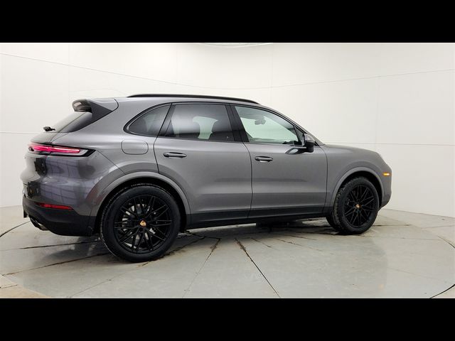 2025 Porsche Cayenne Base