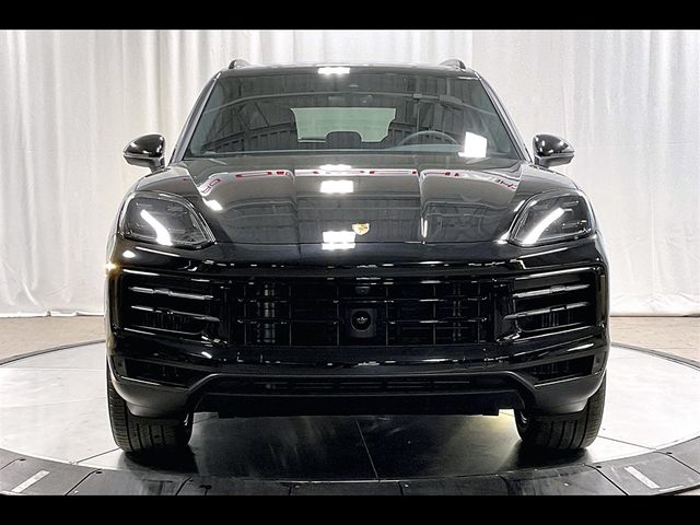 2025 Porsche Cayenne Base