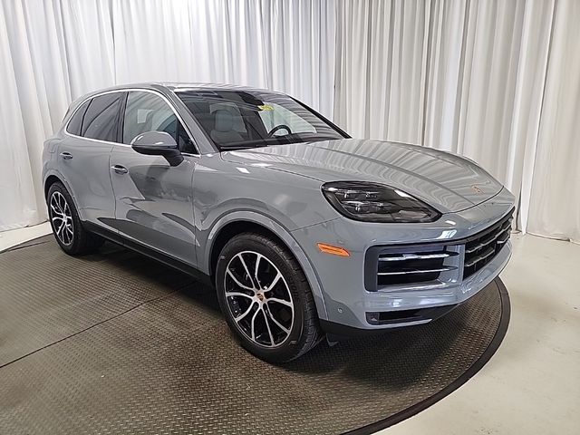 2025 Porsche Cayenne Base