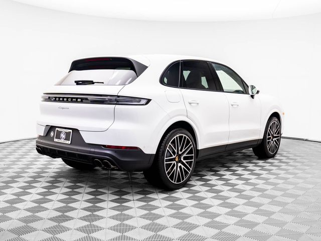 2025 Porsche Cayenne Base