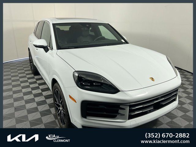 2025 Porsche Cayenne Base