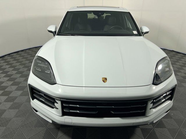 2025 Porsche Cayenne Base