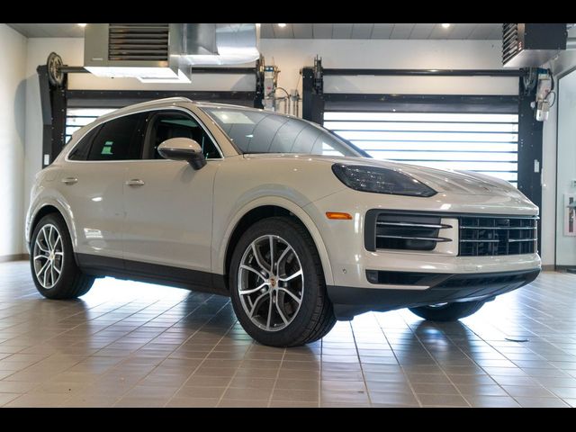 2025 Porsche Cayenne Base