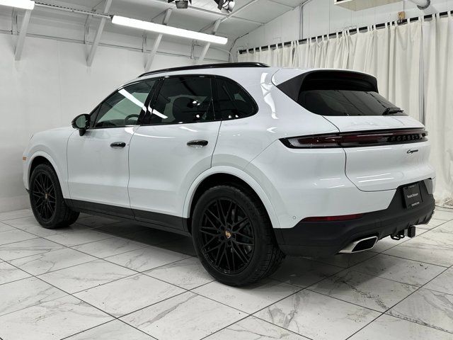 2025 Porsche Cayenne Base