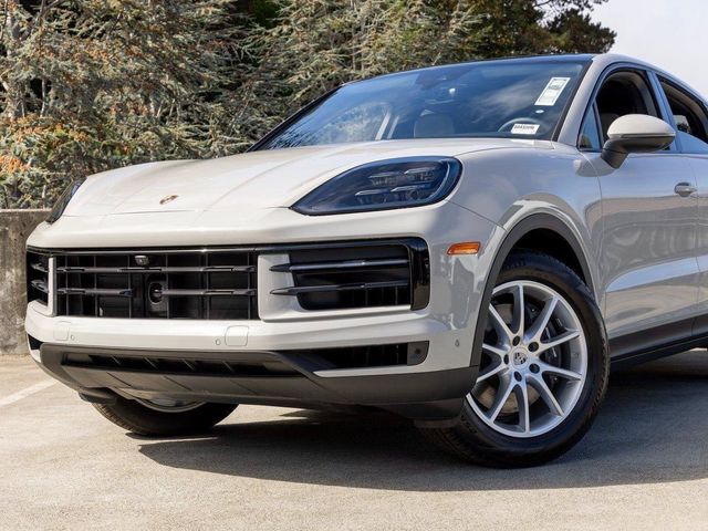 2025 Porsche Cayenne Base