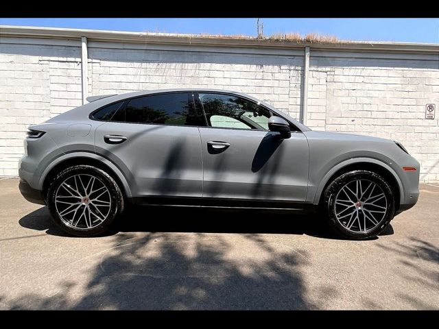 2025 Porsche Cayenne Base