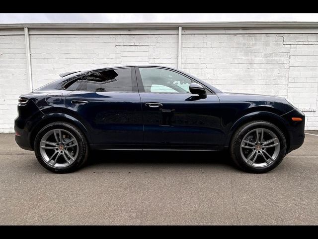 2025 Porsche Cayenne Base