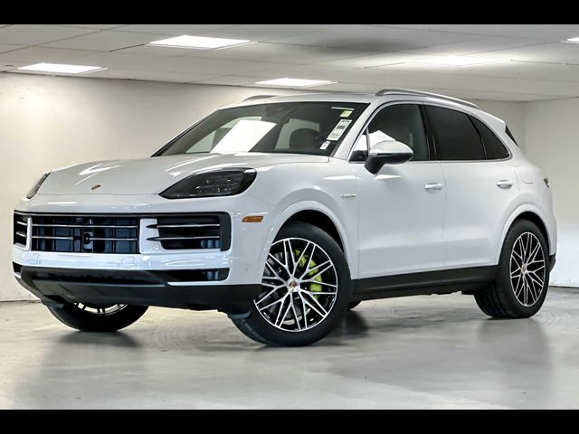 2025 Porsche Cayenne E-Hybrid Base