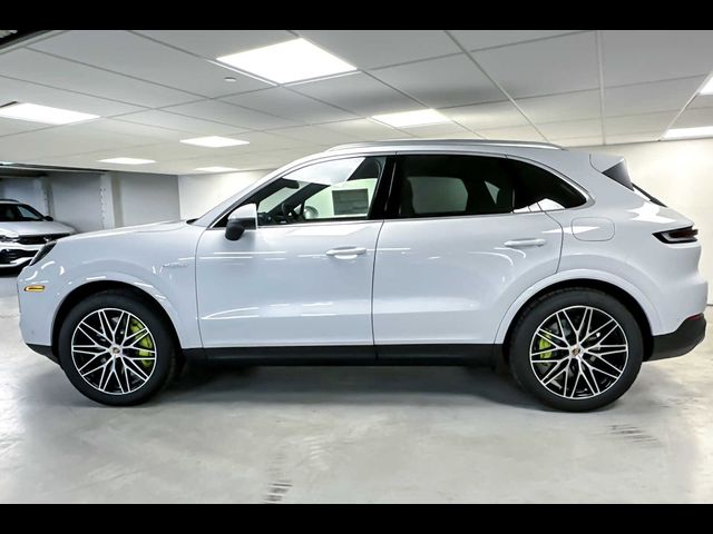 2025 Porsche Cayenne E-Hybrid Base