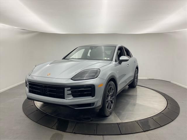 2025 Porsche Cayenne E-Hybrid Base