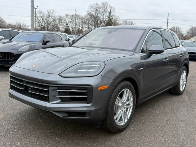2025 Porsche Cayenne E-Hybrid Base