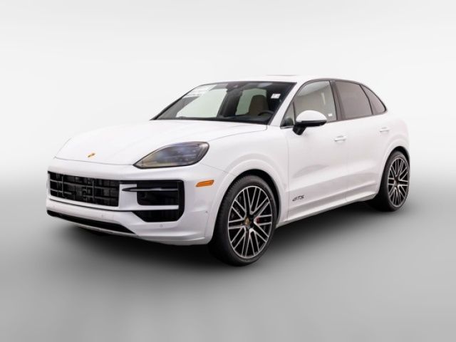 2025 Porsche Cayenne GTS