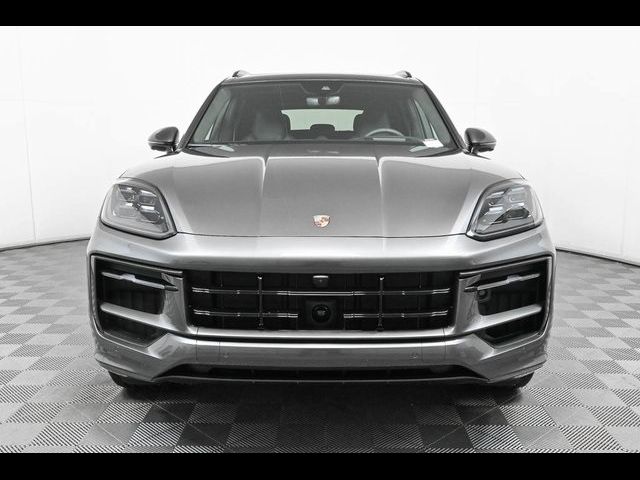 2025 Porsche Cayenne GTS