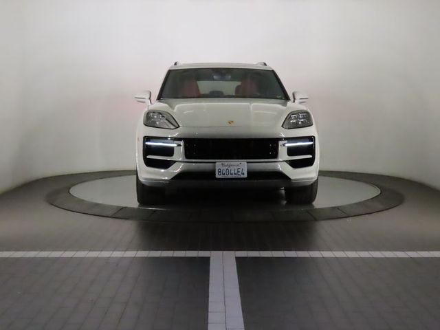 2025 Porsche Cayenne GTS
