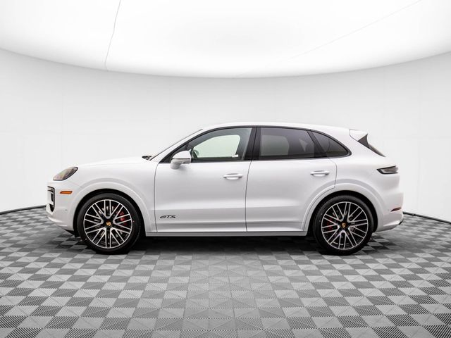 2025 Porsche Cayenne GTS