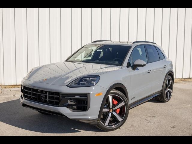 2025 Porsche Cayenne GTS