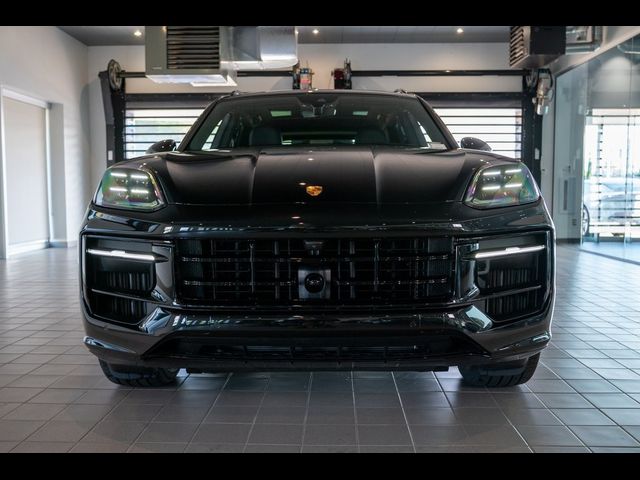 2025 Porsche Cayenne GTS