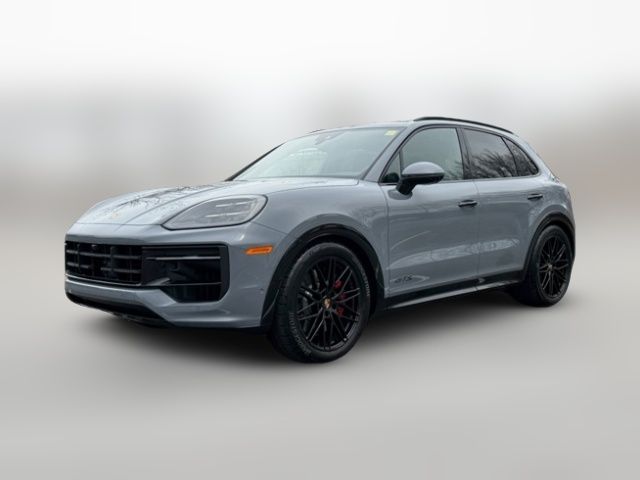 2025 Porsche Cayenne GTS