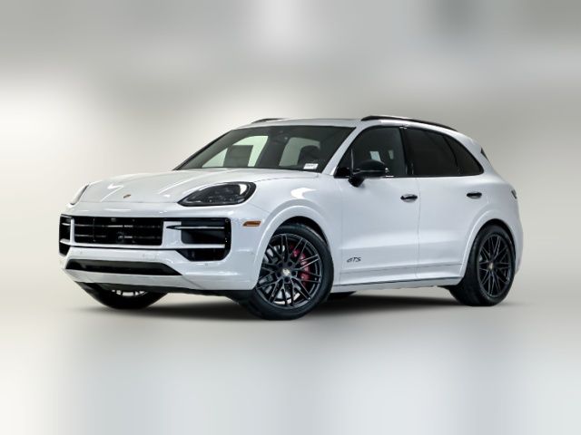 2025 Porsche Cayenne GTS