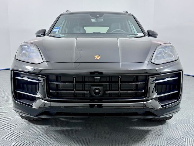 2025 Porsche Cayenne GTS