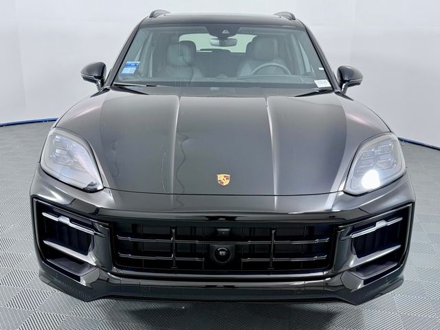 2025 Porsche Cayenne GTS