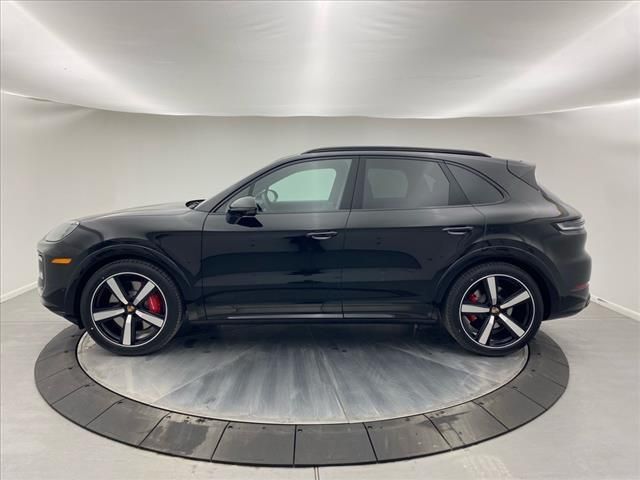 2025 Porsche Cayenne GTS