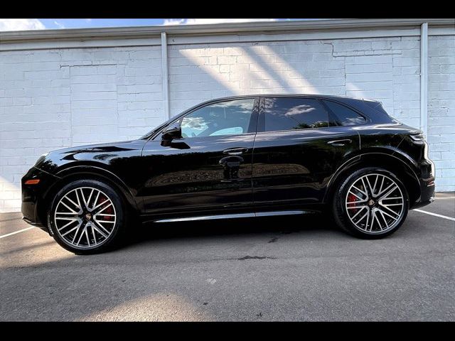 2025 Porsche Cayenne GTS