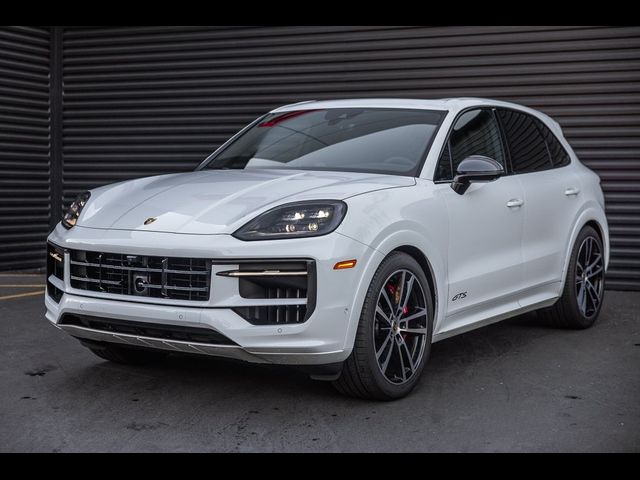 2025 Porsche Cayenne GTS