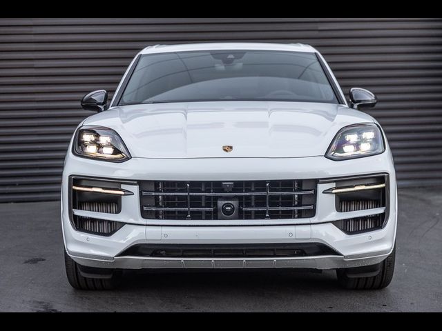 2025 Porsche Cayenne GTS