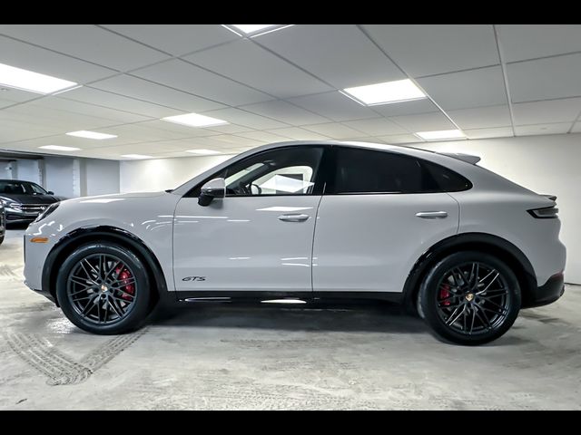 2025 Porsche Cayenne GTS