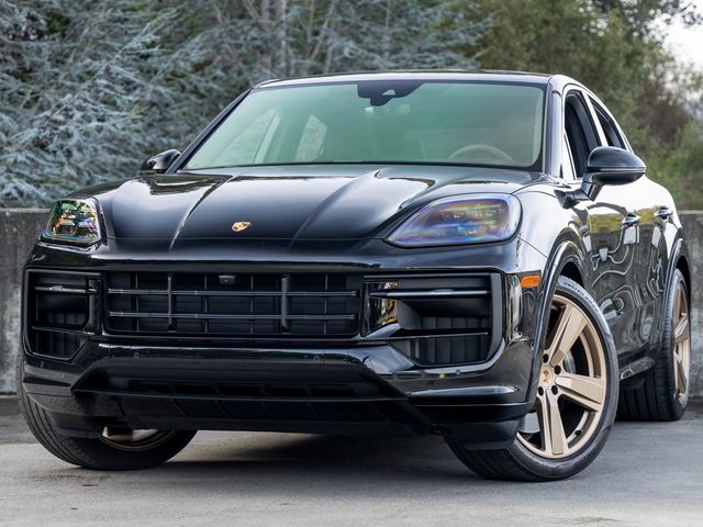 2025 Porsche Cayenne GTS