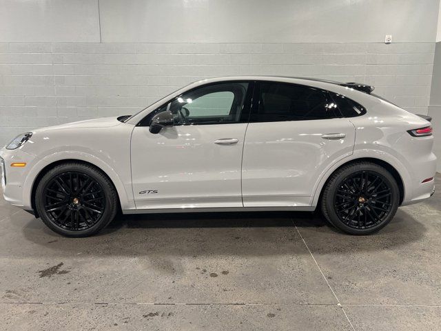 2025 Porsche Cayenne GTS