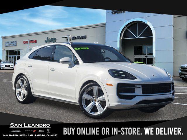 2025 Porsche Cayenne GTS