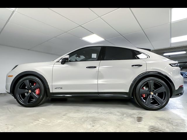 2025 Porsche Cayenne GTS