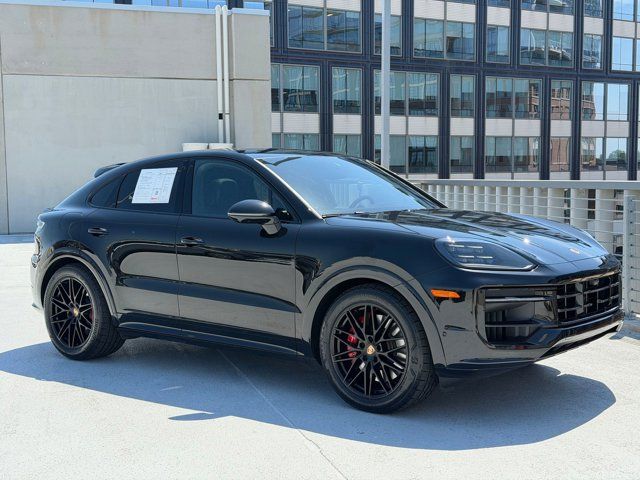 2025 Porsche Cayenne GTS