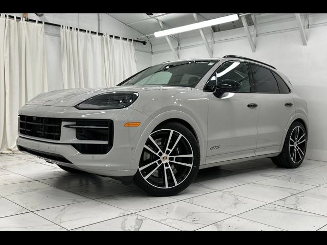 2025 Porsche Cayenne GTS