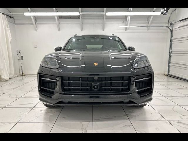 2025 Porsche Cayenne GTS