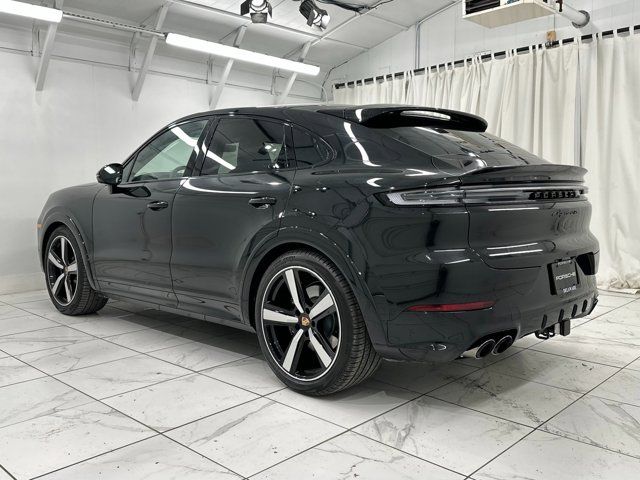 2025 Porsche Cayenne GTS