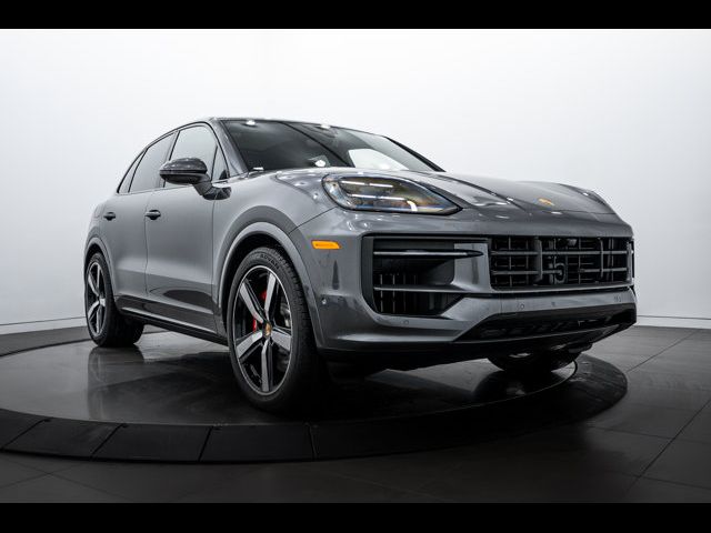 2025 Porsche Cayenne S