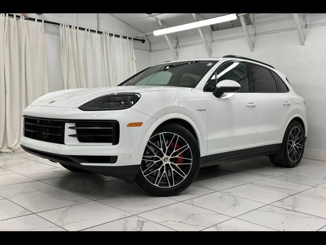 2025 Porsche Cayenne E-Hybrid S