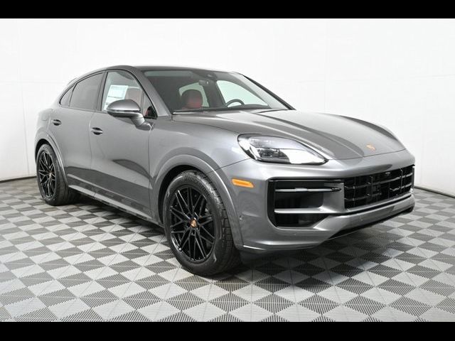 2025 Porsche Cayenne Base