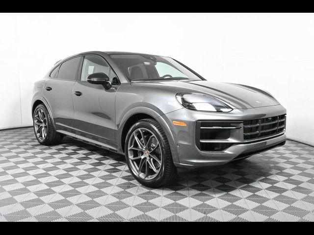 2025 Porsche Cayenne Base