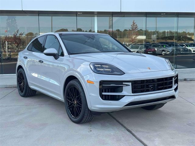 2025 Porsche Cayenne Base