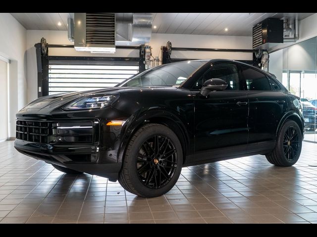 2025 Porsche Cayenne Base