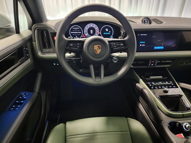 2025 Porsche Cayenne Base