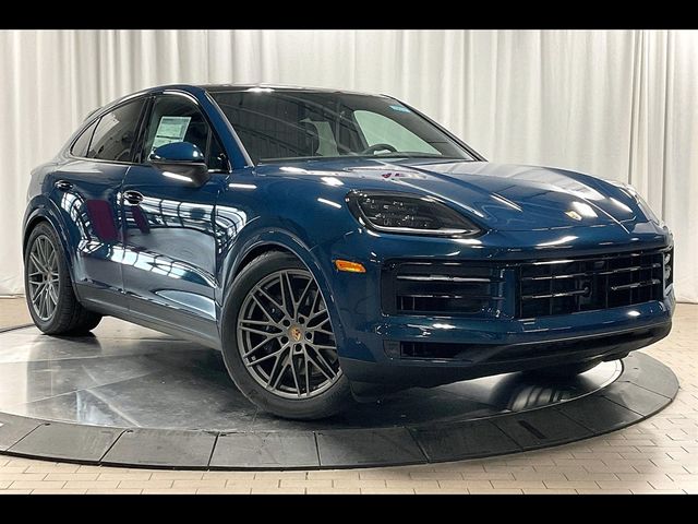 2025 Porsche Cayenne Base