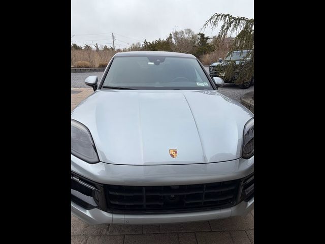 2025 Porsche Cayenne GTS