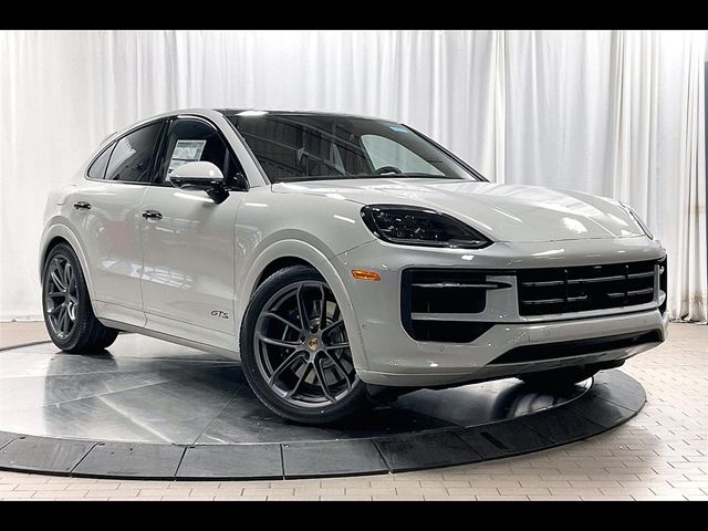 2025 Porsche Cayenne GTS