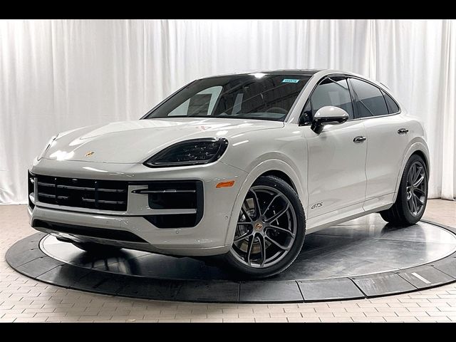 2025 Porsche Cayenne GTS