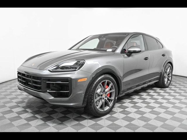 2025 Porsche Cayenne GTS